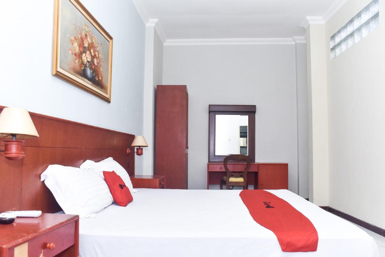 Reddoorz Near Kampung Warna Warni Malang Exterior foto
